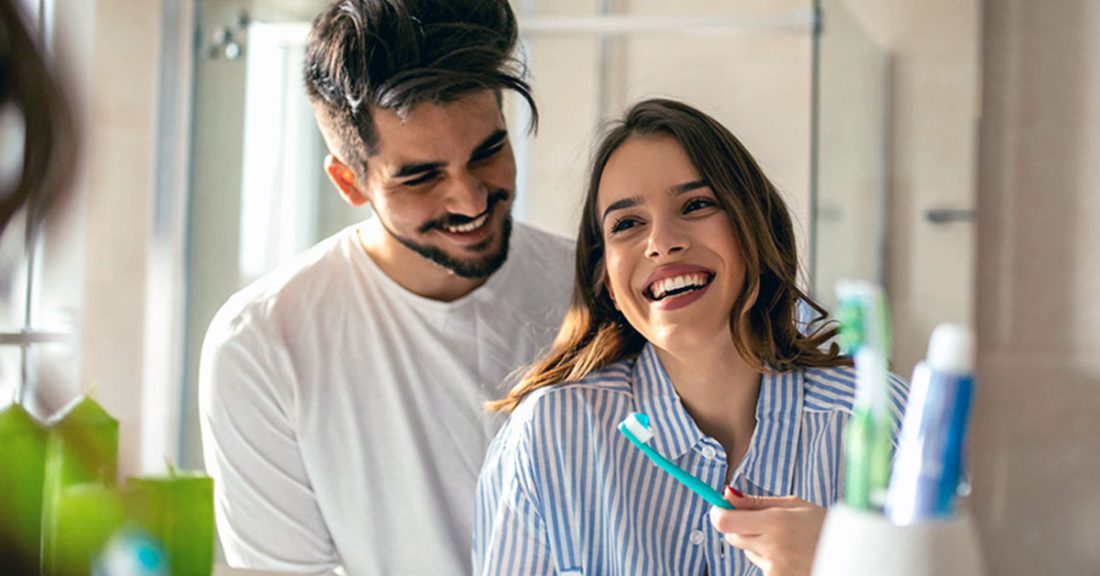 Gingivitis, todo lo que debes saber sobre la enfermedad de las encías - Clínica Dental Ramis Tauler Gingivitis, todo lo que debes saber sobre la enfermedad de las encías - Clínica Dental Ramis Tauler